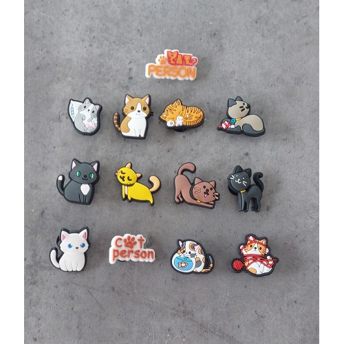 6 Croc Charms Cats
