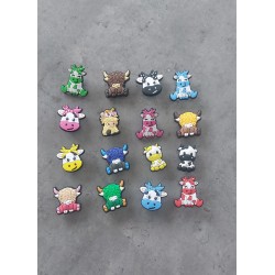 6 Croc Charm Cows